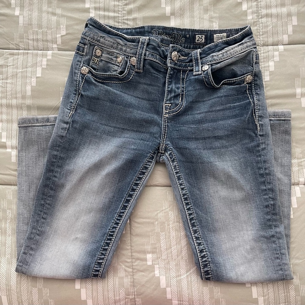 Miss Me capri jeans.